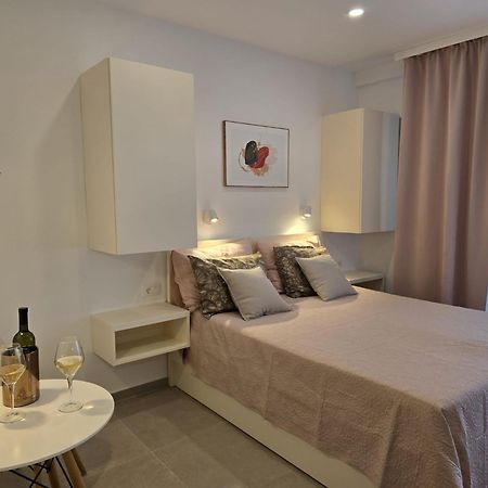 Rooms & Apartments Villa Anka Tucepi Ngoại thất bức ảnh