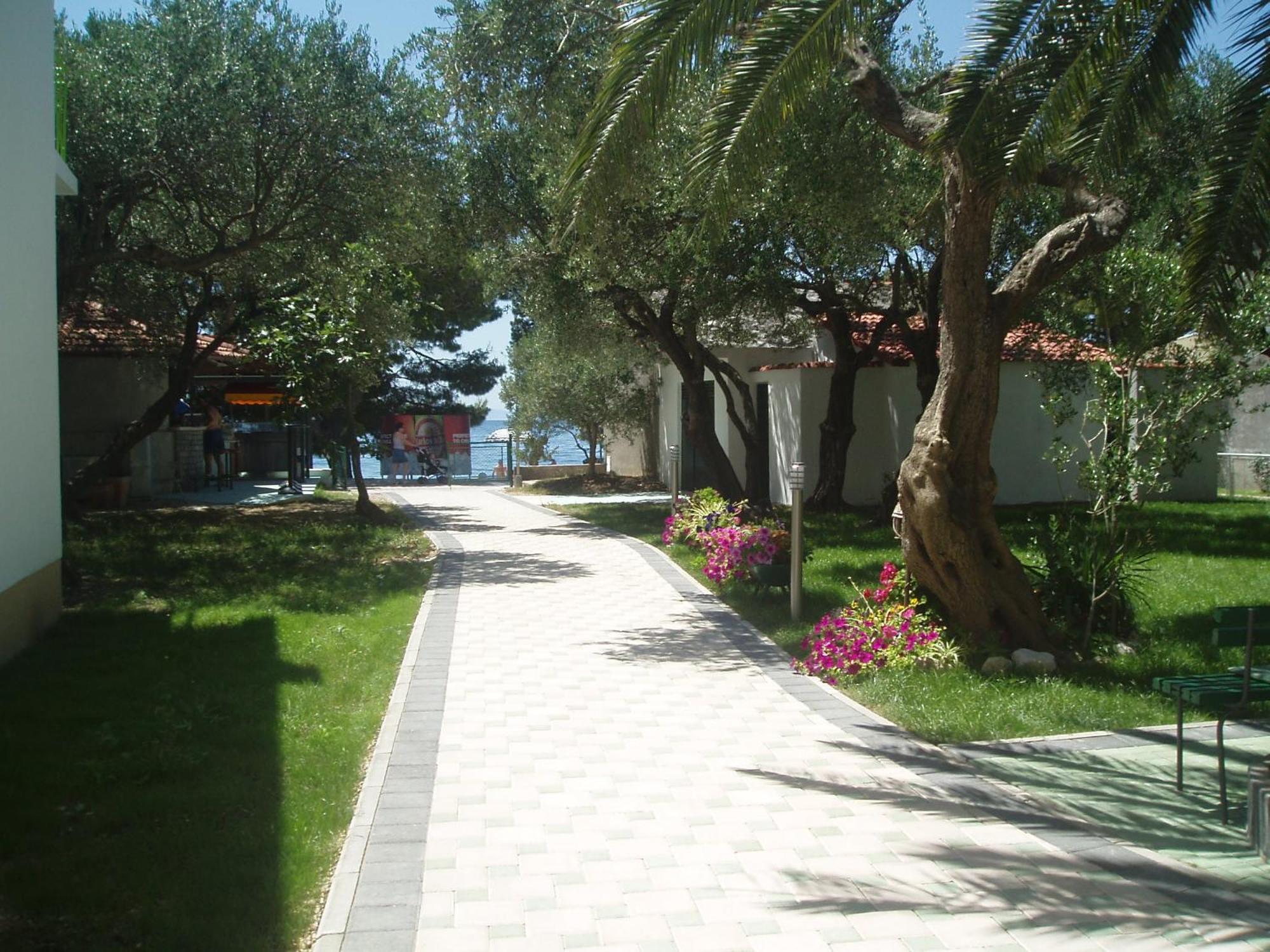 Rooms & Apartments Villa Anka Tucepi Ngoại thất bức ảnh