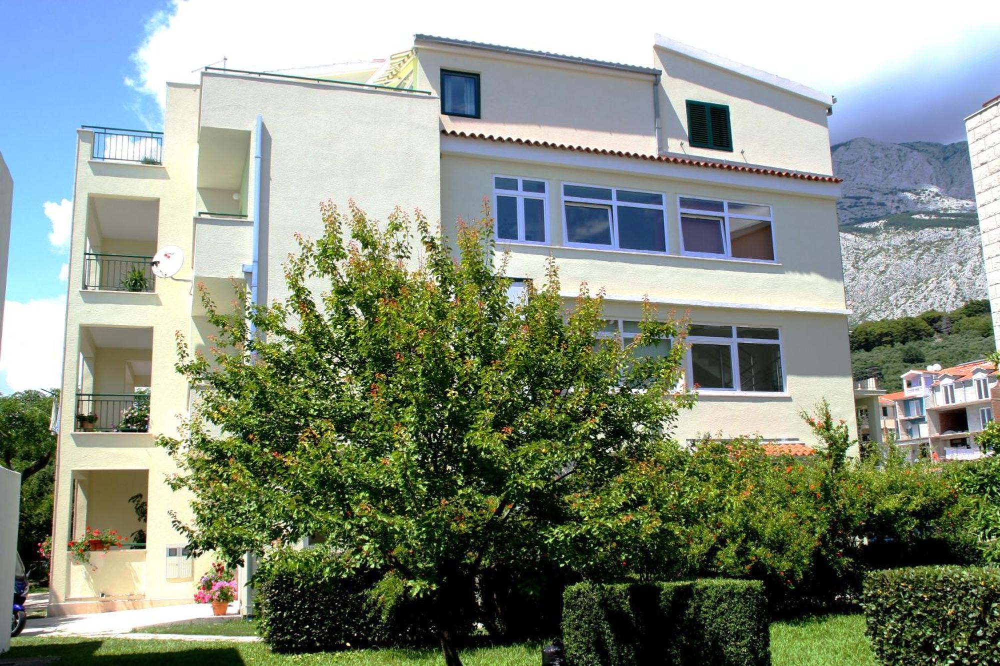 Rooms & Apartments Villa Anka Tucepi Ngoại thất bức ảnh