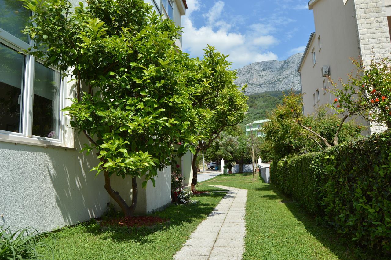 Rooms & Apartments Villa Anka Tucepi Ngoại thất bức ảnh