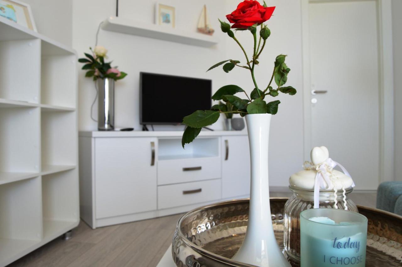 Rooms & Apartments Villa Anka Tucepi Ngoại thất bức ảnh